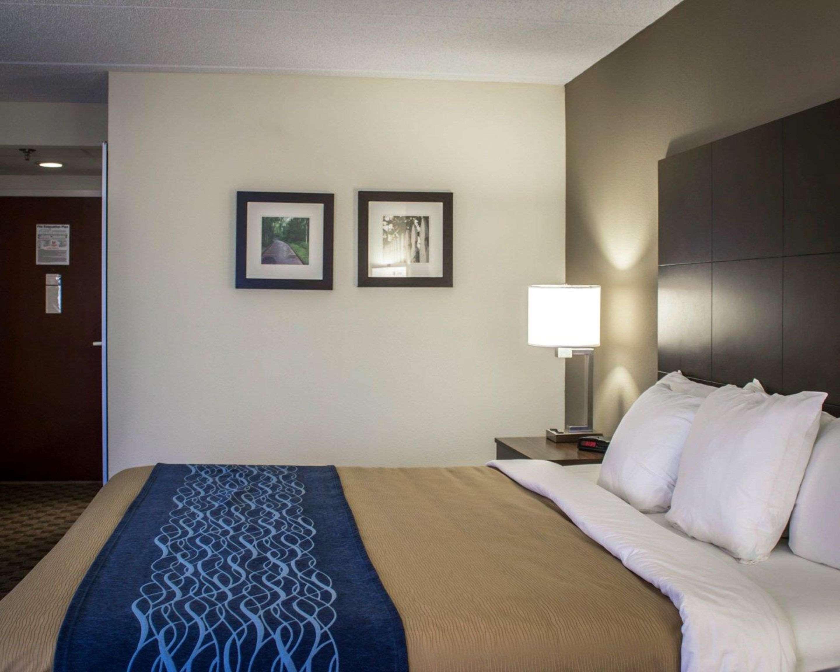 Comfort Inn & Suites Fuquay Varina Extérieur photo
