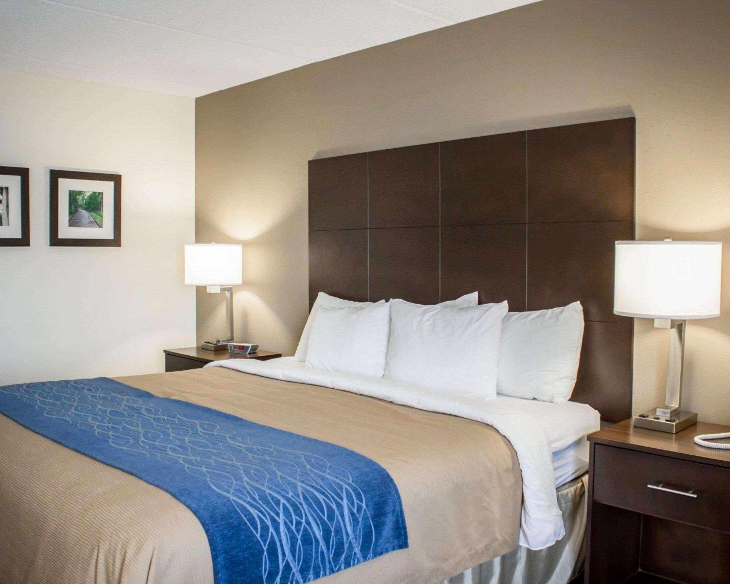 Comfort Inn & Suites Fuquay Varina Extérieur photo