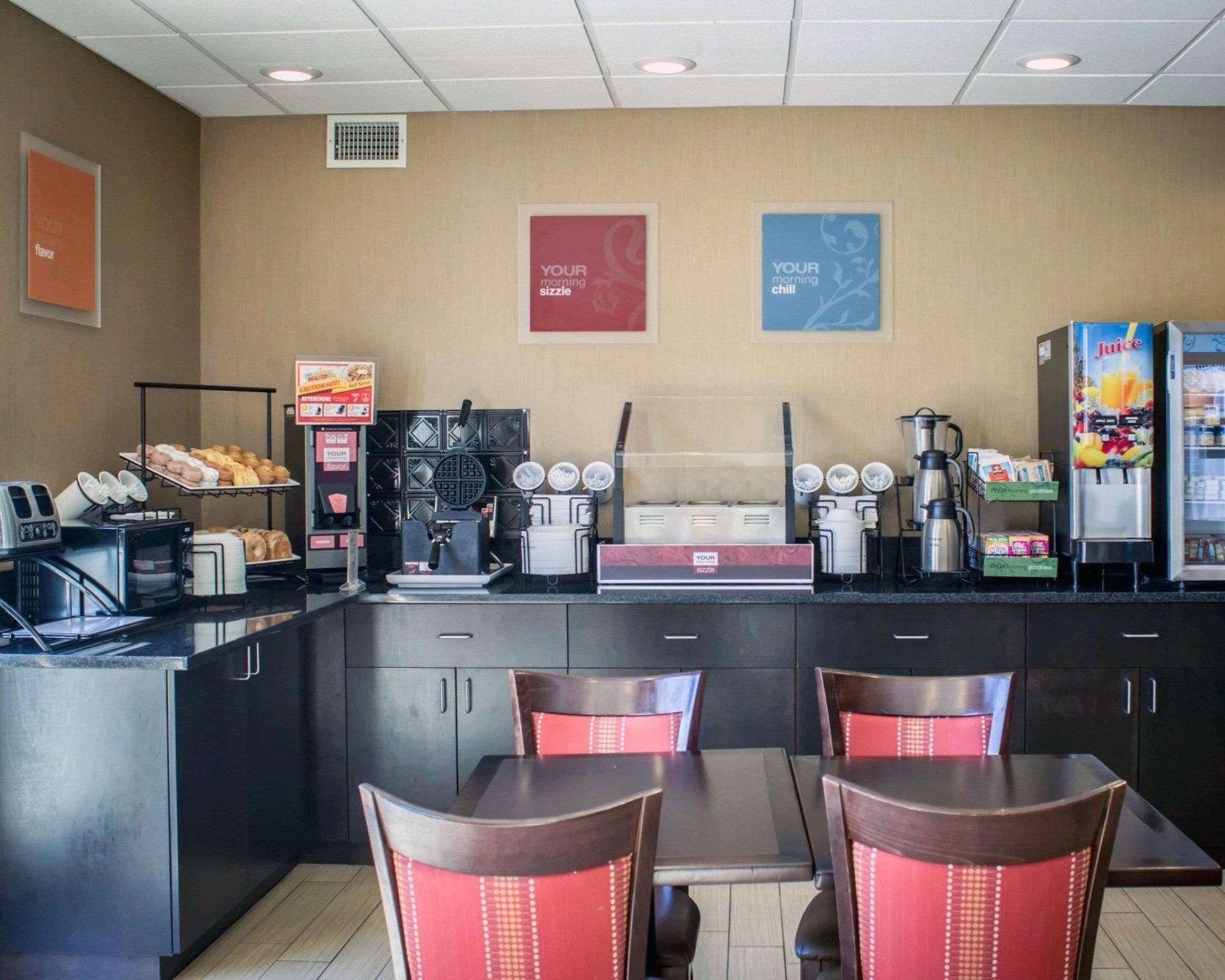 Comfort Inn & Suites Fuquay Varina Extérieur photo