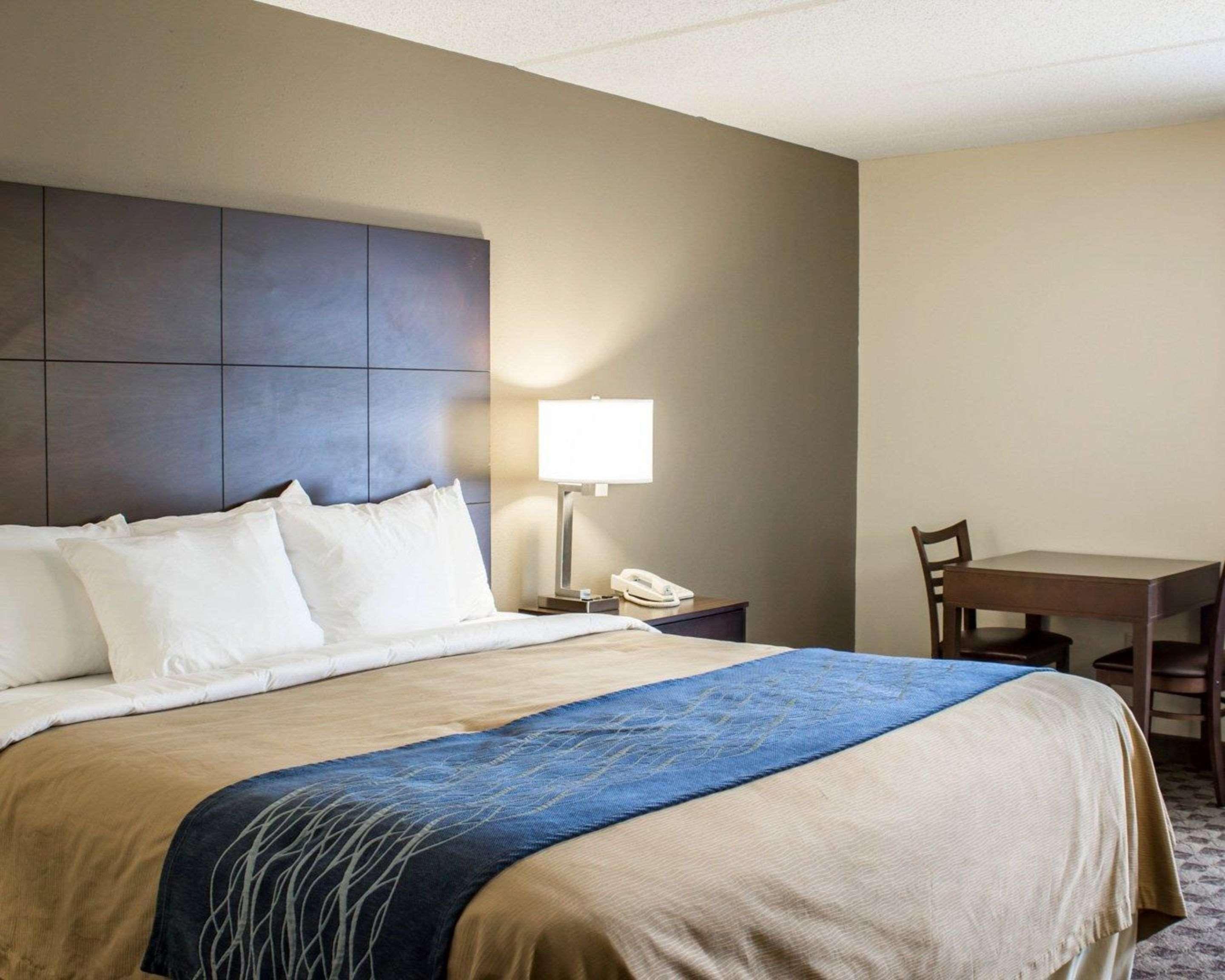 Comfort Inn & Suites Fuquay Varina Extérieur photo
