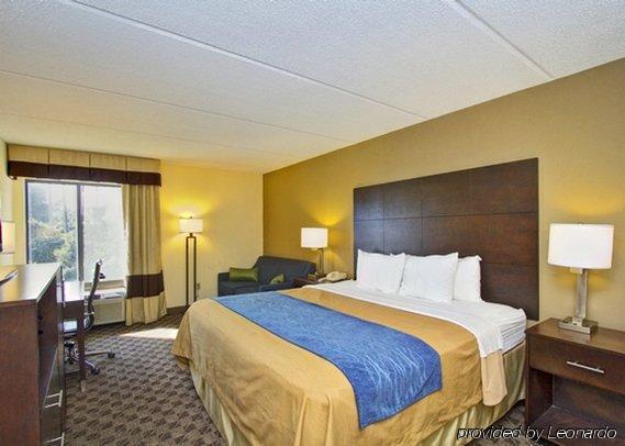 Comfort Inn & Suites Fuquay Varina Extérieur photo